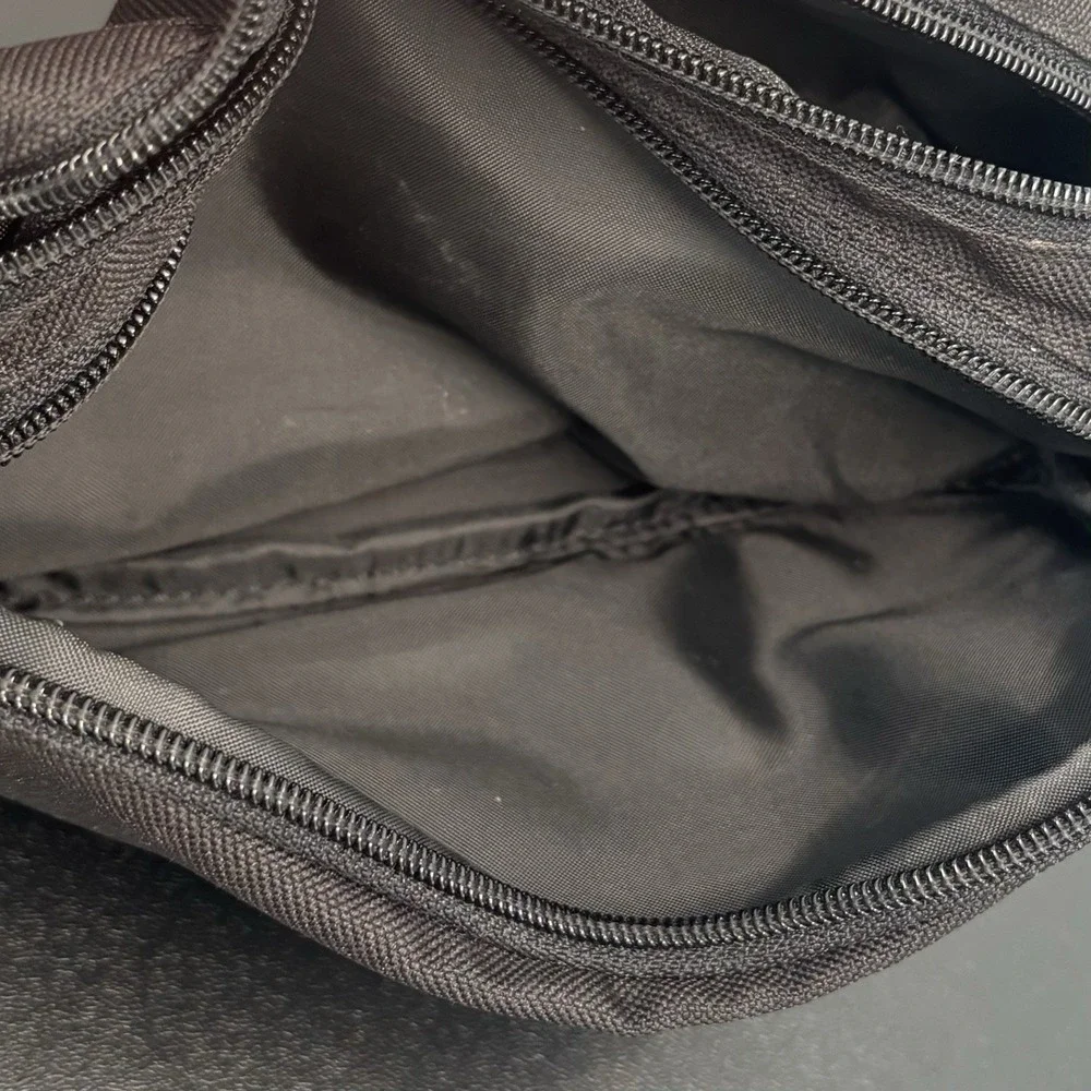 Adidas‎ Original Fanny Pack Sport 3 Stripes Black White Adjustable Zipper Bag
